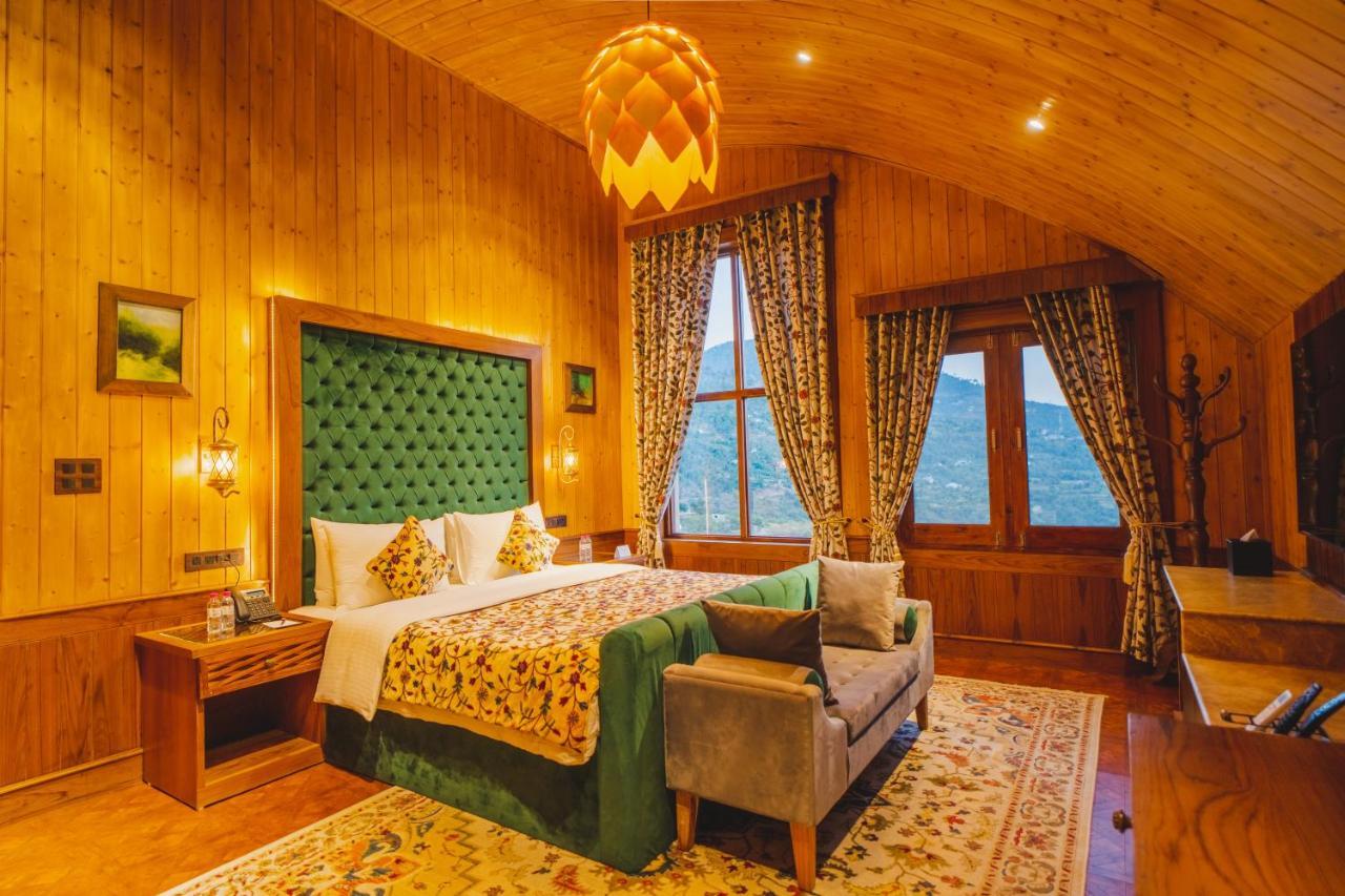 Skyview By Empyrean Hotel Patnitop Bagian luar foto